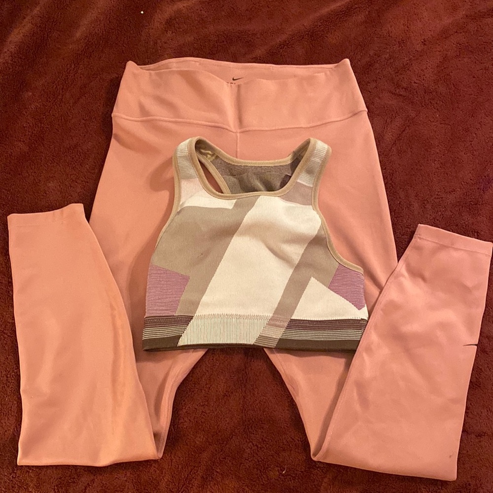 Nike sports bra and leggings set